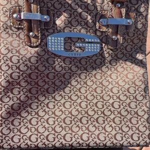 Guess purse